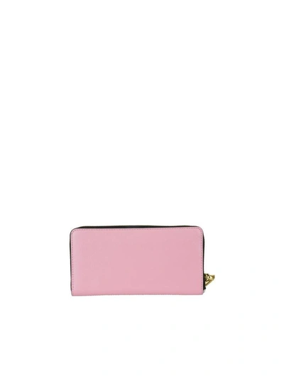 Shop Marc Jacobs Snapshot Wallet In Black/baby Pink