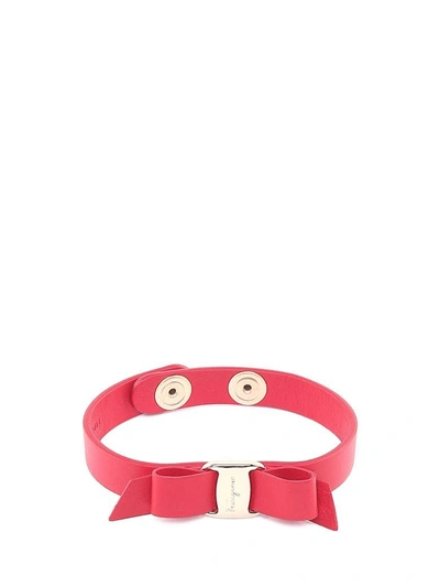 Shop Ferragamo Salvatore  Vara-bow Leather Bracelet In Rosso