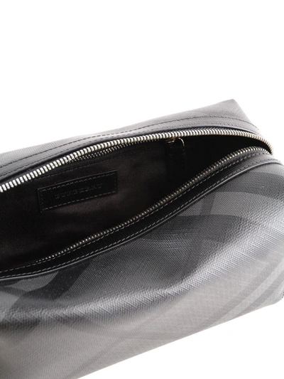 Shop Burberry Washbag In Charcoal/black