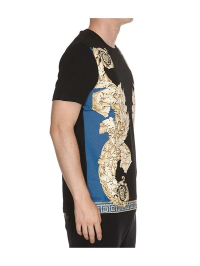 Shop Versace T-shirt In Blue