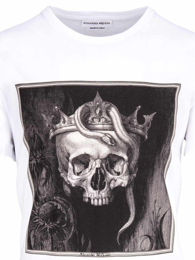 Shop Alexander Mcqueen T-shirt In Bianco