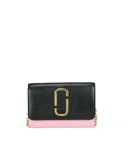 Shop Marc Jacobs Snapshot Chain Wallet In Black/baby Pink