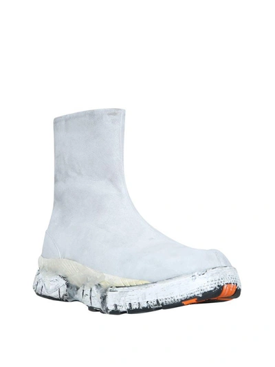 Shop Maison Margiela Fusion Tabi Boots In Bianco