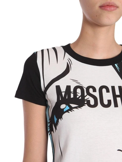 Shop Moschino Regular Fit T-shirt In Nero