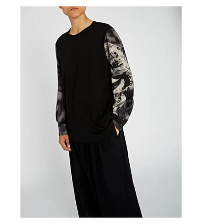 Shop Yohji Yamamoto Contrast-sleeve Cotton-jersey Top In Grey