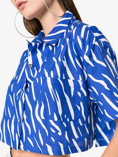 Shop Double Rainbouu Sound Wave Printed Cropped Cotton Shirt In Blue