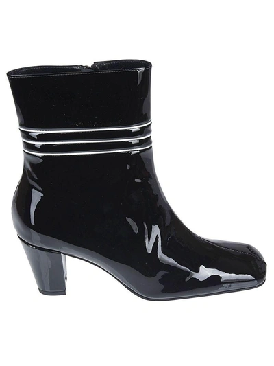 Shop Dorateymur Varnished Ankle Boots In Nero