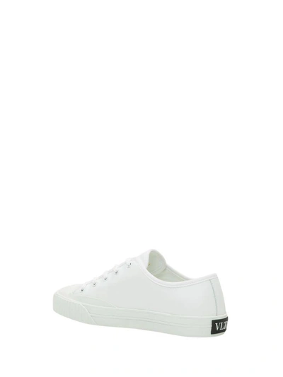 Shop Valentino Vltn Sneaker In Bianco/nero
