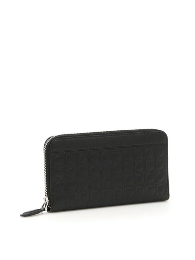 Shop Ferragamo Firenze Zip-around Wallet In Nero (black)