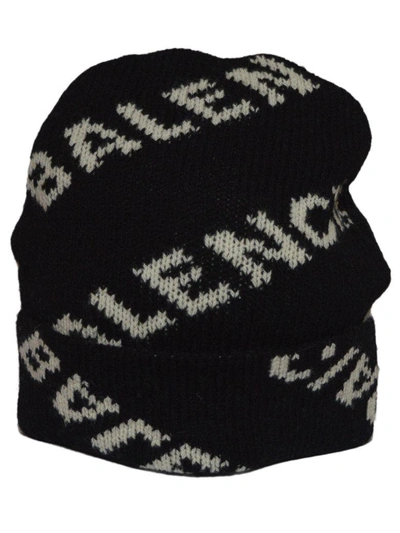 Shop Balenciaga Logo Knit Beanie In Nero