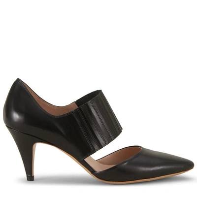 Shop Tod's Pumps In Leather In Black