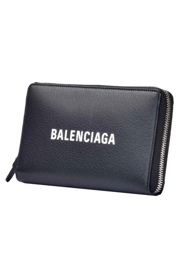 Balenciaga Everyday Large Continental Leather Logo Wallet – STYLISHTOP
