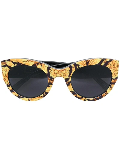 Shop Versace Eyewear Baroque Print Sunglasses - Black