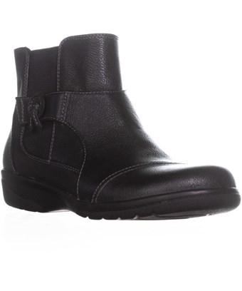 clarks women's cheyn work ankle bootie