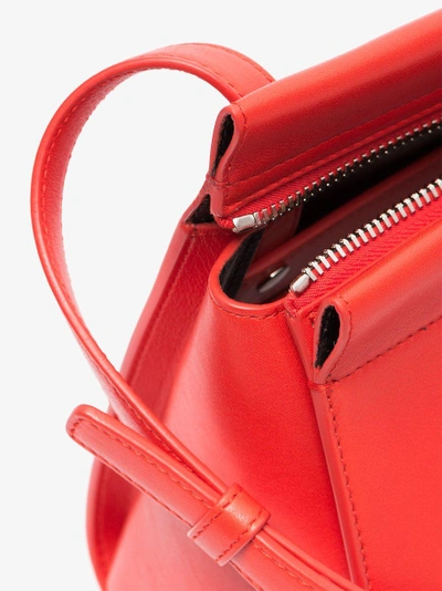 Shop Calvin Klein 205w39nyc Umhängetasche Mit Reissverschluss In Red