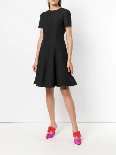 Shop Valentino Ausgestelltes Kleid In Black