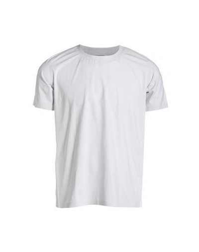 Shop Descente T-shirt In White