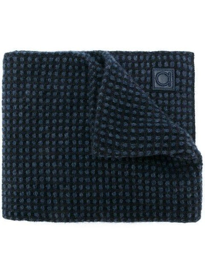 Shop Ferragamo Salvatore  Patterned Chunky Knit Scarf - Blue
