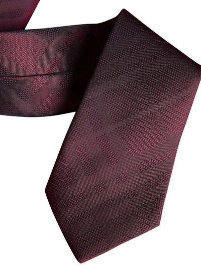 Shop Burberry Classic Cut Check Silk Jacquard Tie - Red