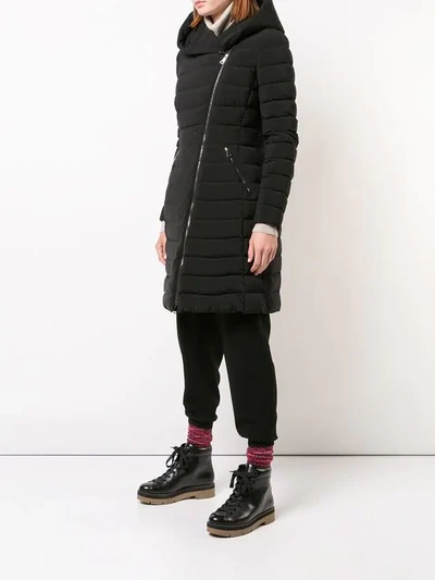 Moncler barge hooded clearance puffer coat