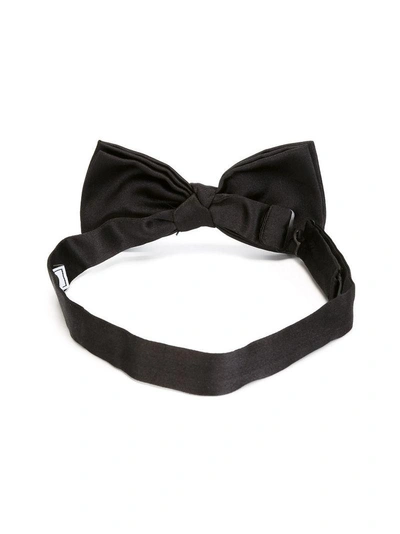 Shop Fashion Clinic Timeless Silk Bow-tie In Black