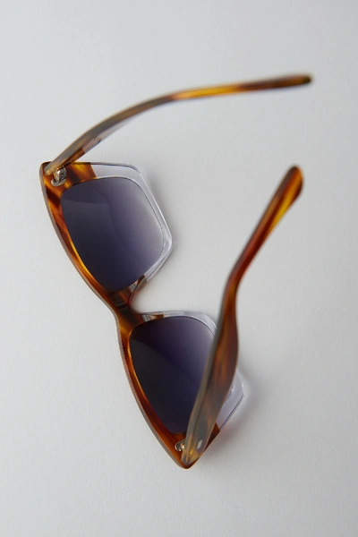 Shop Acne Studios Cateye Sunglasses Tortoisetransp/grey Degrade