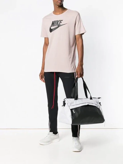 material capitalismo franja Nike Radiate Club Training Bag In Grey | ModeSens