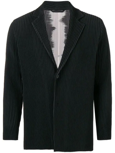 Shop Issey Miyake Pleated Casual Blazer In Black