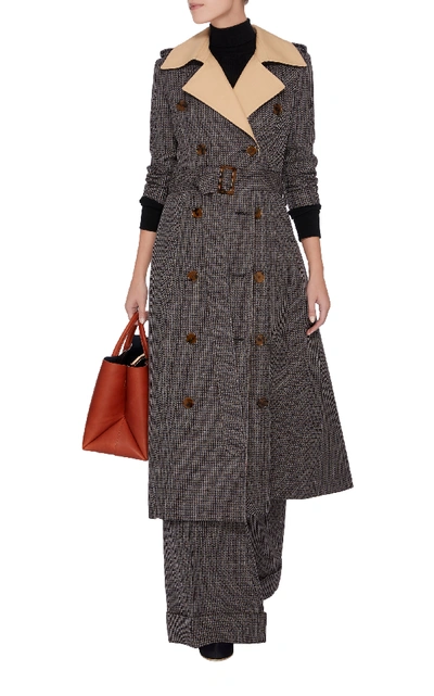 Shop Khaite Charlotte Houndstooth Wool-tweed Trench Coat In Brown