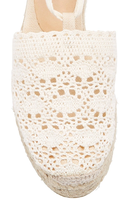 Shop Castaã±er Campesina Crochet Wedge In Neutral