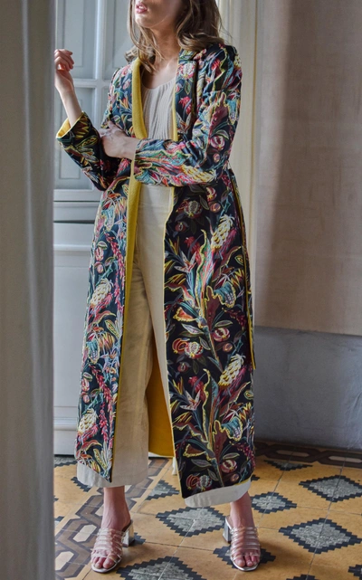 Shop Maison Alma Luz Y Sombra Kimono Wrap Coat In Floral