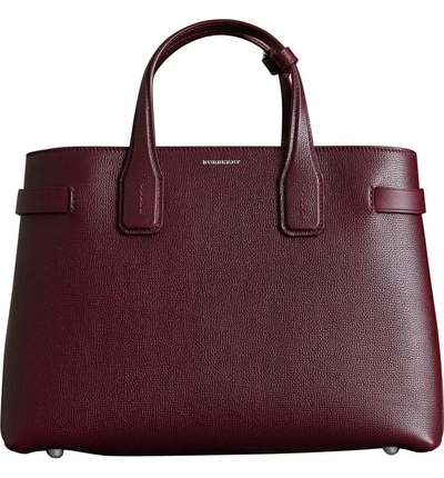 Shop Burberry Medium Banner Leather Tote In Mahogany Red