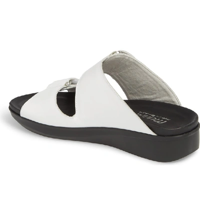 Shop Munro Maclaine Sandal In White Leather