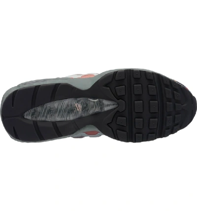 Shop Nike Air Max 95 Se Running Shoe In Pumice/ Anthracite/ Gunsmoke