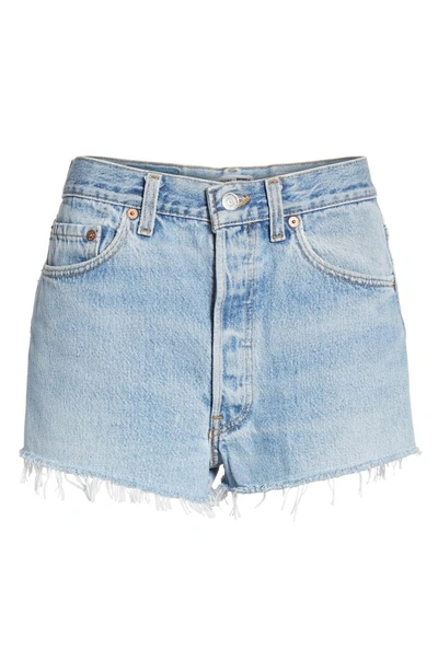 Shop Re/done The Short Denim Shorts In Indigo