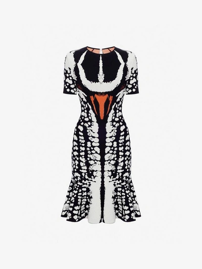 Shop Alexander Mcqueen Minikleid Aus Jacquard Mit Käfer-motiv. In Black/ivory