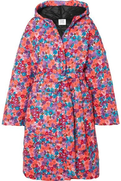 Shop Vetements Oversized Quilted Floral-print Shell Coat In Pink