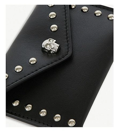 Shop Alexander Mcqueen Skull Leather Cardholder In Black/silver
