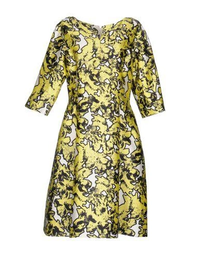 Shop Oscar De La Renta Knee-length Dress In Yellow