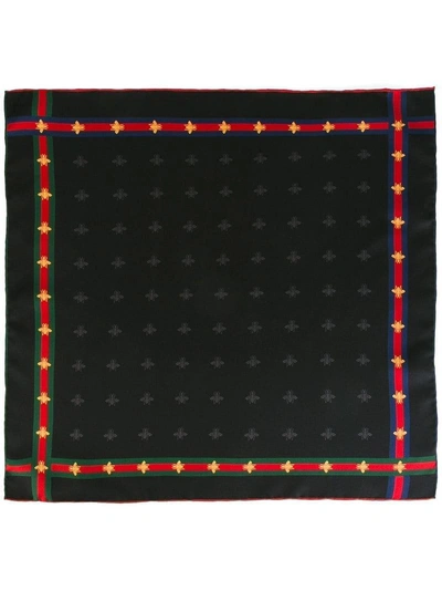 蜜蜂印花口袋方巾