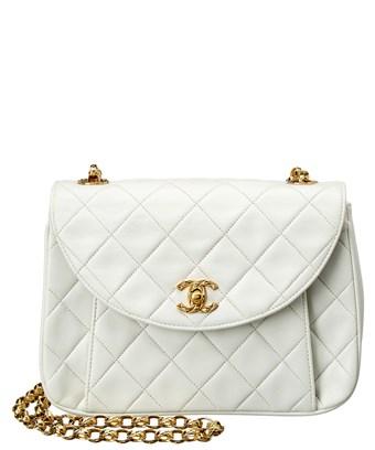 chanel white quilted shoulder bag