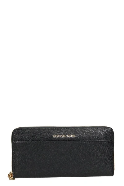 Shop Michael Kors Black Saffiano Leather Jet Set Wallet