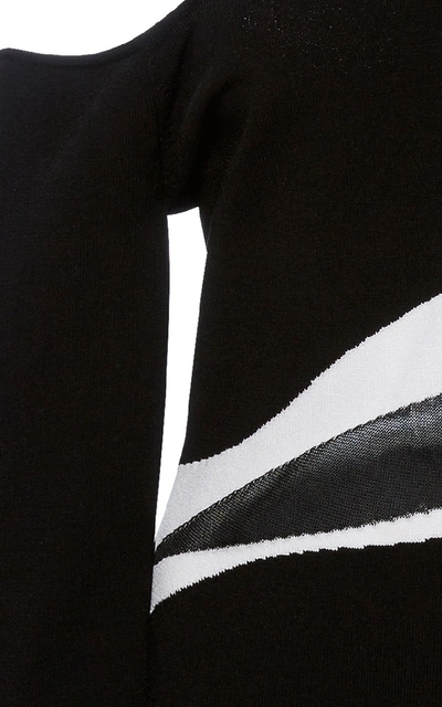 Shop Cushnie Et Ochs Sarina Long Sleeved Single Cold Shoulder Top In Black/white