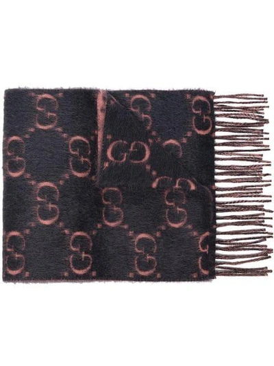 Shop Gucci Logo Intarsia Scarf - Unavailable In Grey Pink