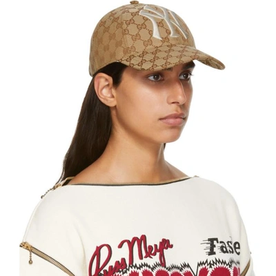 Gucci Tan Ny Yankees Edition Gg Supreme Patch Cap In Red | ModeSens