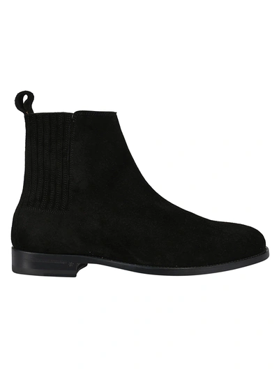 Shop Saint Laurent Chelsea Boots In Nero