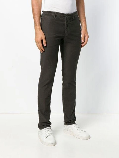 slim fit basic chinos
