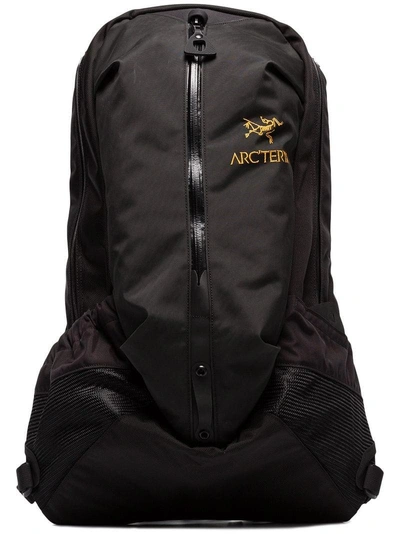 Shop Arc'teryx Arro 22 Backpack With Watertight Construction - Black