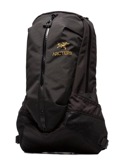 Shop Arc'teryx Arro 22 Backpack With Watertight Construction - Black