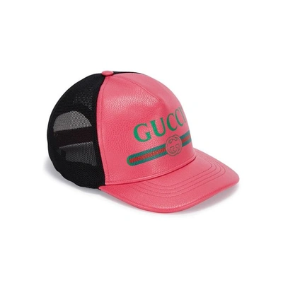 Shop Gucci Logo-print Leather Cap In Fuchsia
